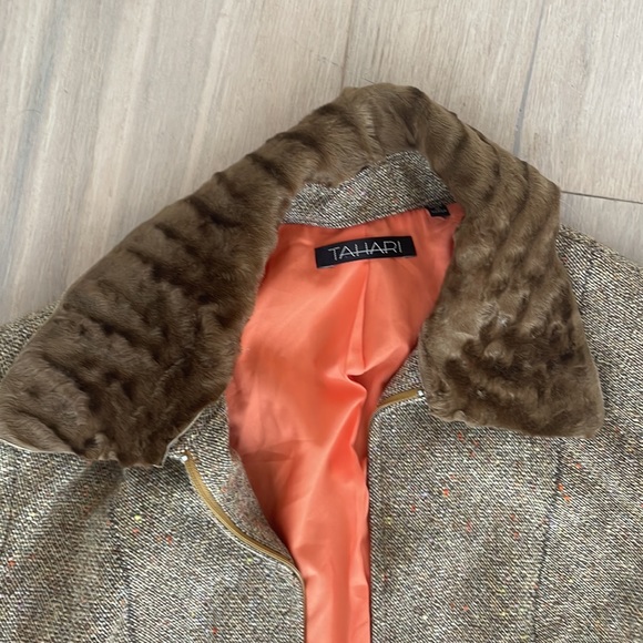 Vintage Tahari Jacket - Picture 2 of 6